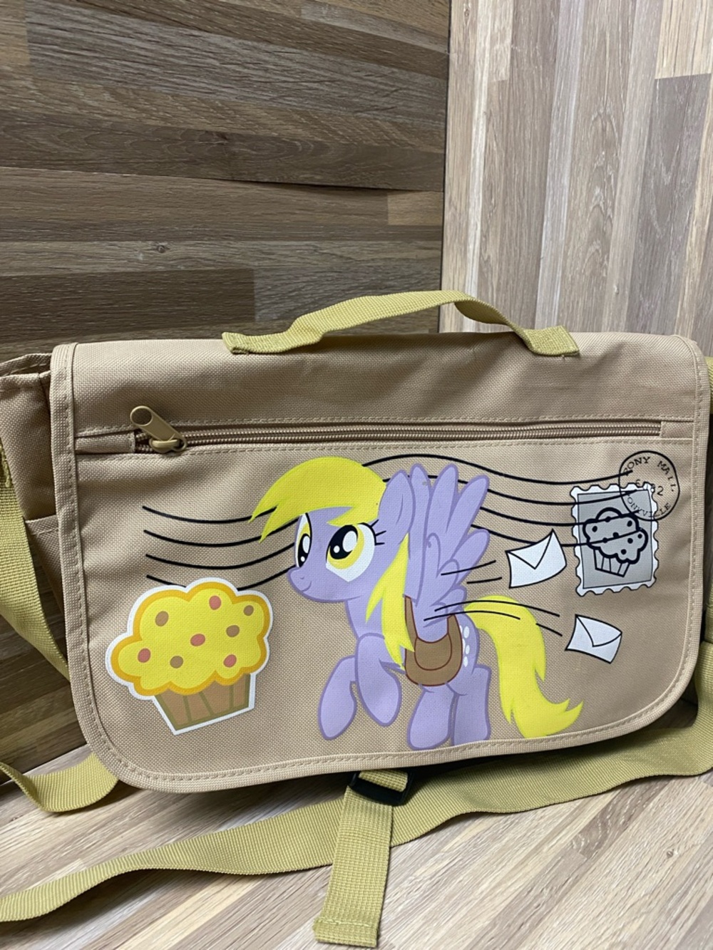 My little pony Derpy Hooves rare messenger bag hot topic exclusive bag - Picture 3 of 7